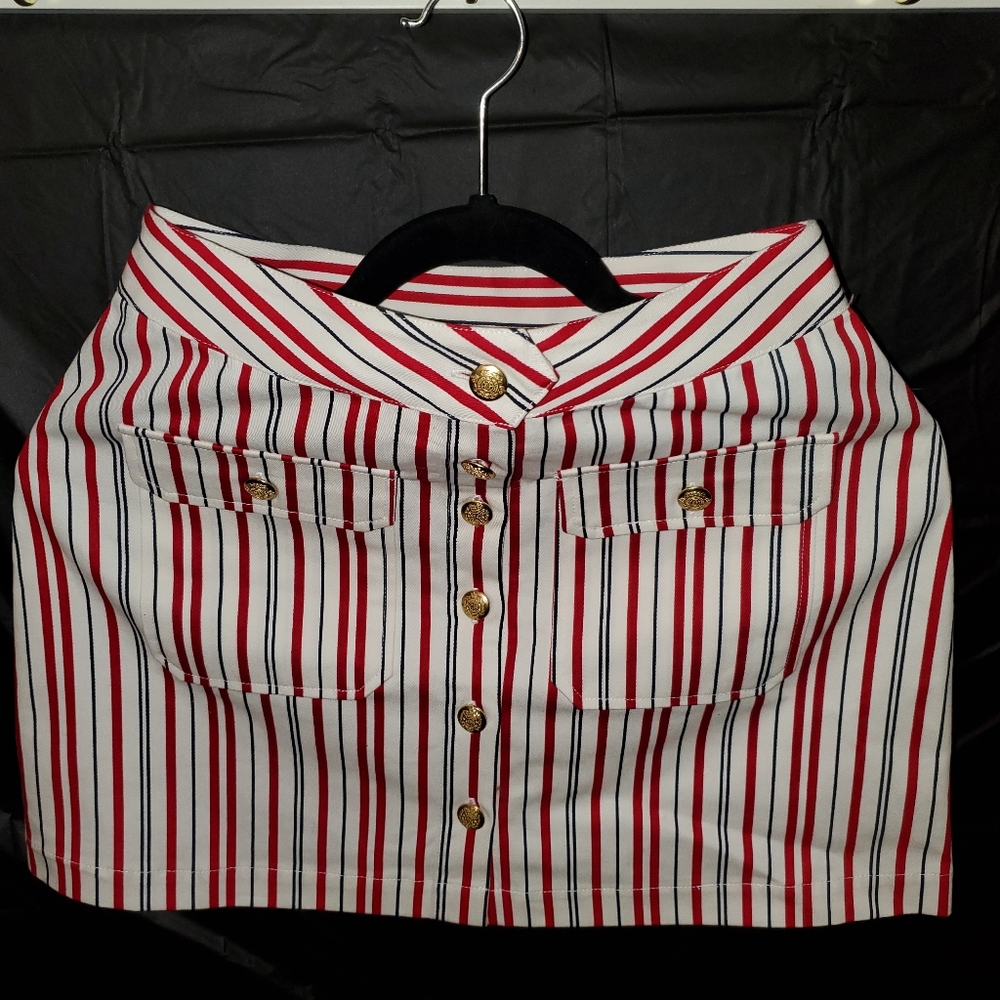 High wasted mini skirt